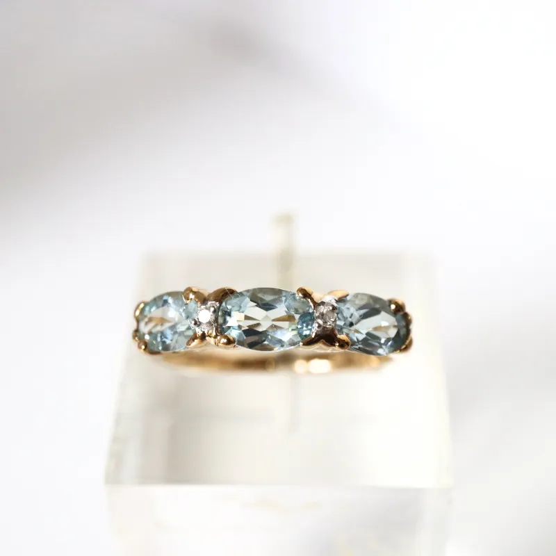 9ct Gold Aquamarine and Diamond Ring