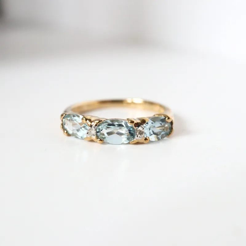 9ct Gold Aquamarine and Diamond Ring