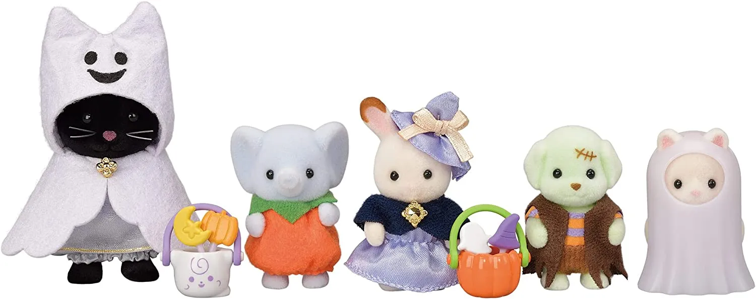Calico Critters Trick or Treat Parade