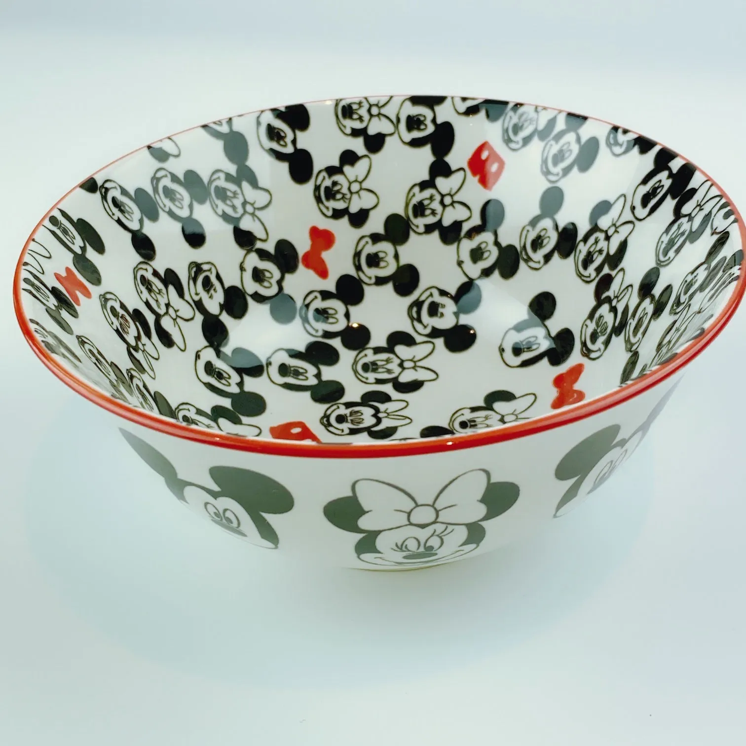 Disney Mickey Mouse Minnie Mouse Pop Faces Bowl Large 22oz by ZRIKE BRANDS