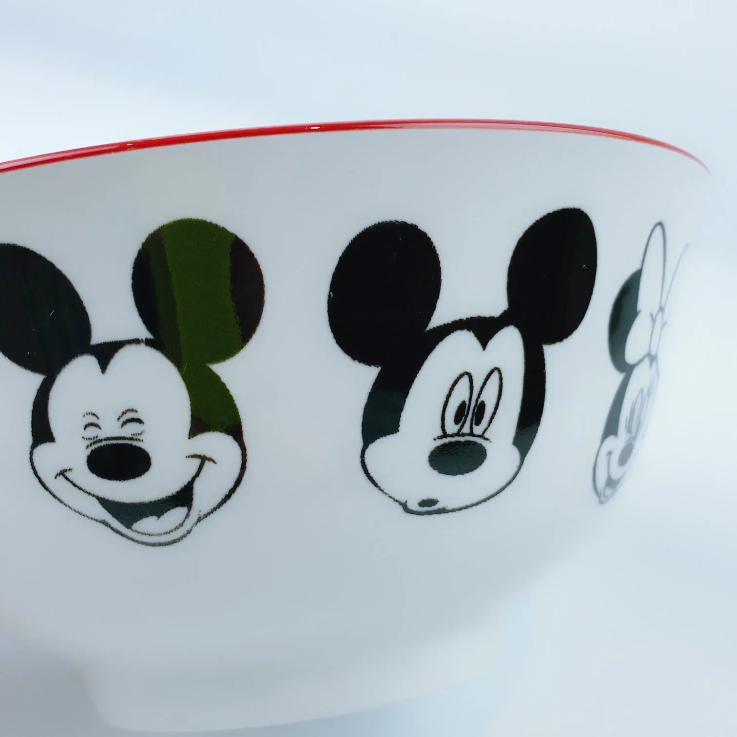 Disney Mickey Mouse Minnie Mouse Pop Faces Bowl Large 22oz by ZRIKE BRANDS