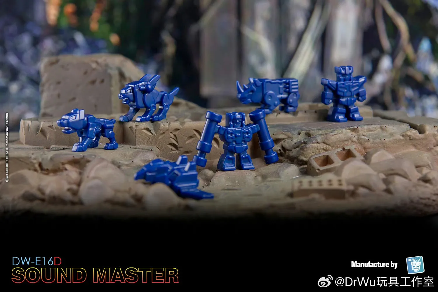 Dr.Wu & Mechanic Studio Extreme Warfare DW-E02D Monitor (Soundwave) / DW-E16D Sound Master (Blaster) Core Class Battle Damaged Version 2 in 1 set 6cm / 2.4"