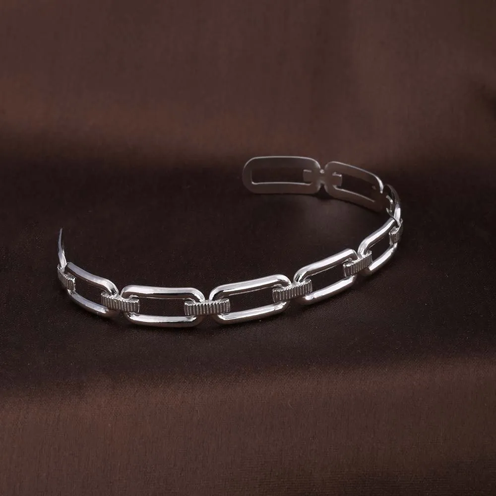 Minimalist Silver Link Bracelet