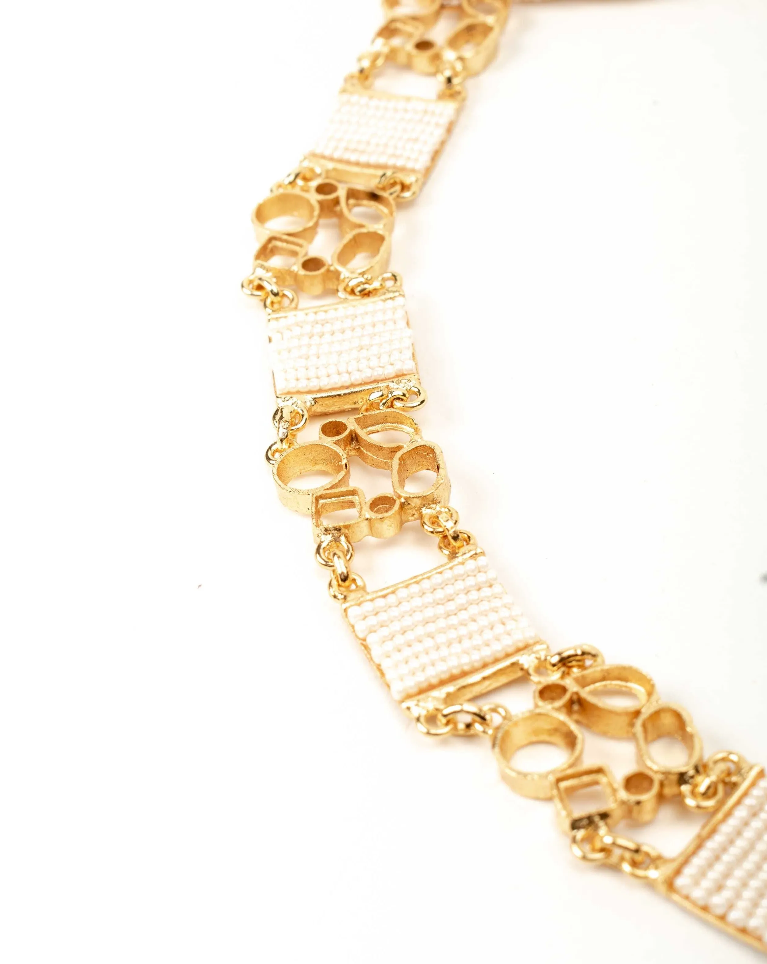 Sleek Choker